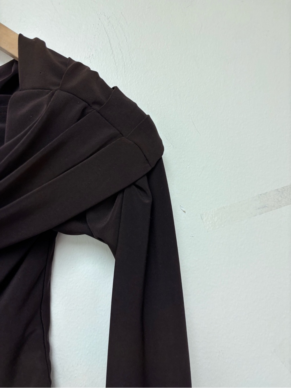 AYM Brown Off Shoulder Top - Picture 6 of 10